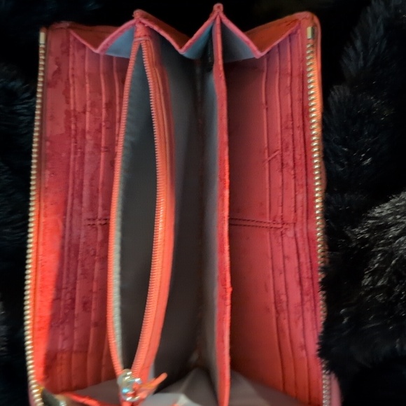 Authentic Coach Wallet - Picture 6 of 7